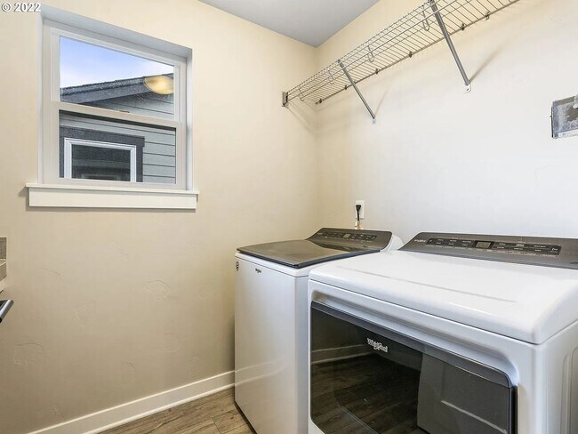 Building Photo - Welcome to your new home!