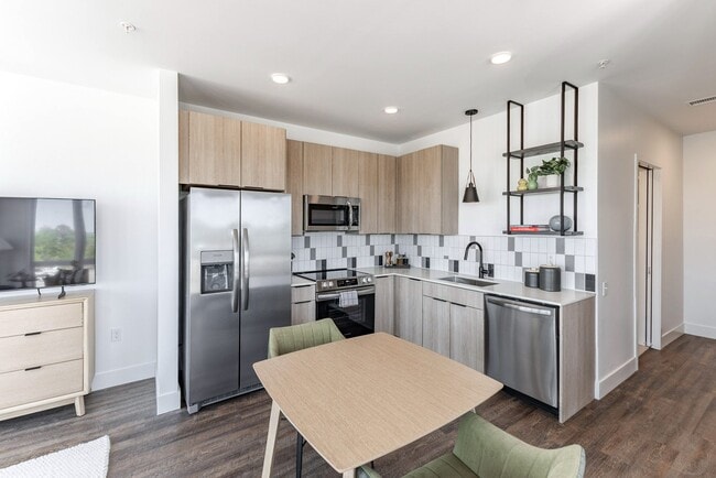 Building Photo - Anthem House