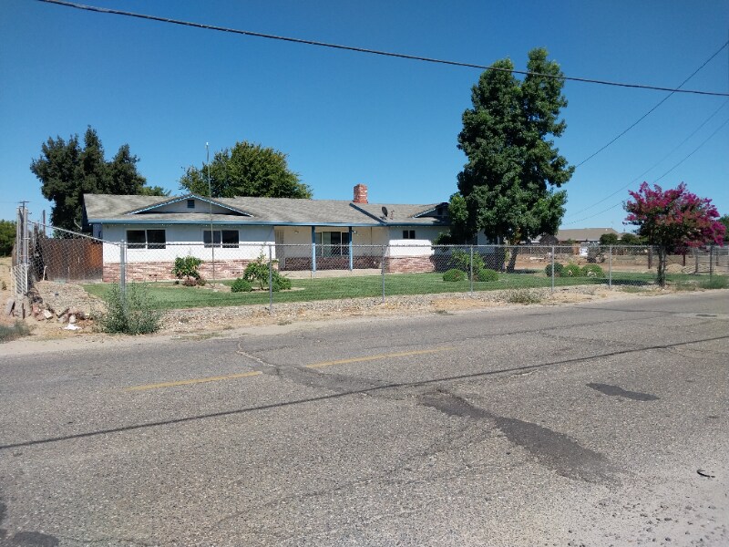 Foto principal - 9304 Hillside Ave