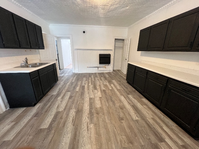 Building Photo - 37 Harmony St