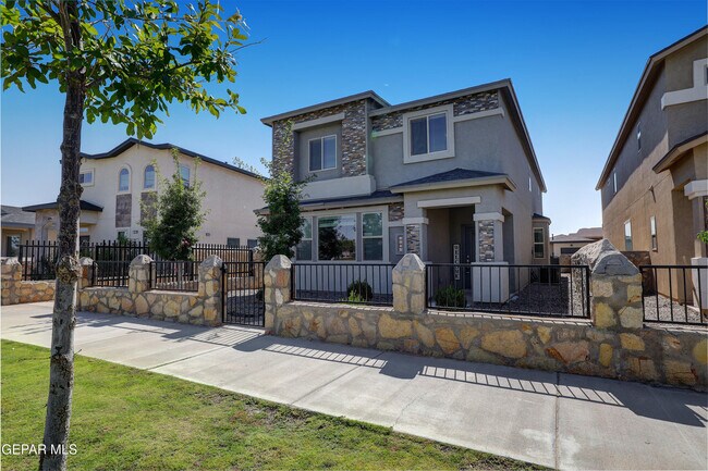Building Photo - 4599 Marisabel Azcarate St