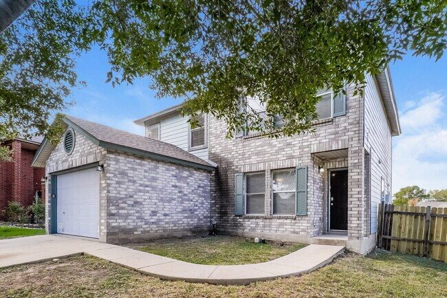Building Photo - 6631 Highland Grass