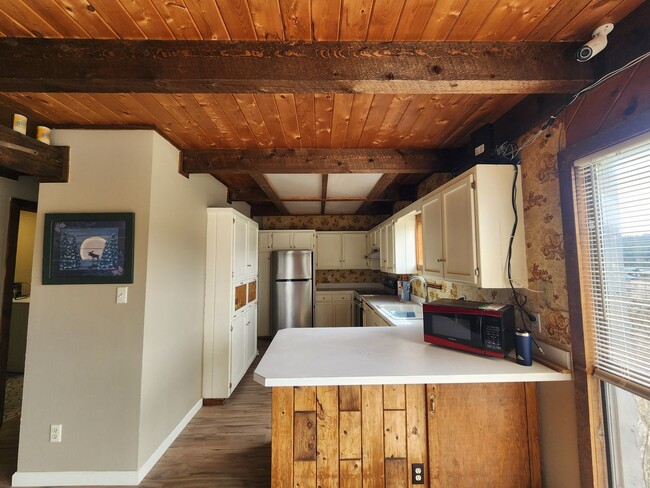 Foto del edificio - Rural House viewing Broken Off Mtn