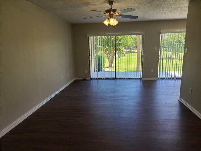 Foto del edificio - 102 C Lakeview Terrace