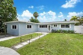 Primary Photo - 2442 Bimini Ln