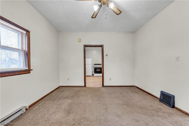 Building Photo - 3229 Elyria Ave