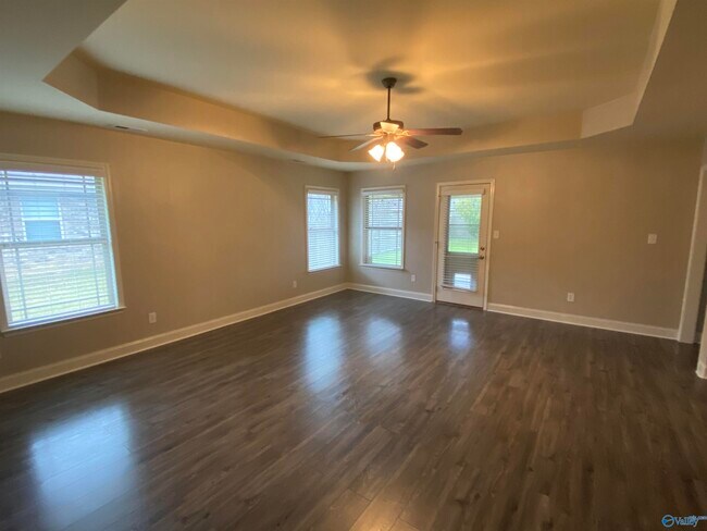 Building Photo - 5026 Montauk Trail SE