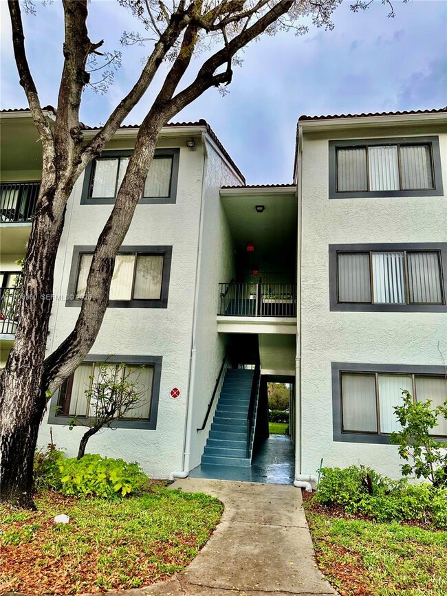 Building Photo - 9066 W Atlantic Blvd