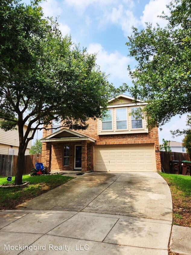 3 br, 2.5 bath House 10911 buckskin bend House for Rent in San