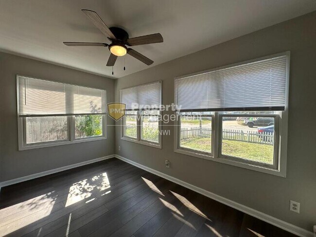 Foto del edificio - 2629 Lawrence St