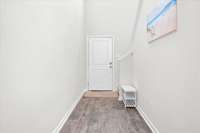 Foto del edificio - Available Now!