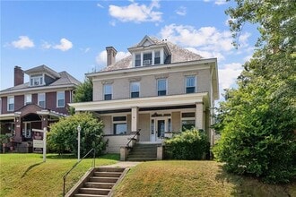 Building Photo - 1306 Ridge Ave