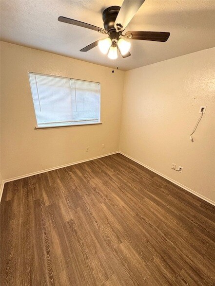 Foto del edificio - 2621 Concord Ln