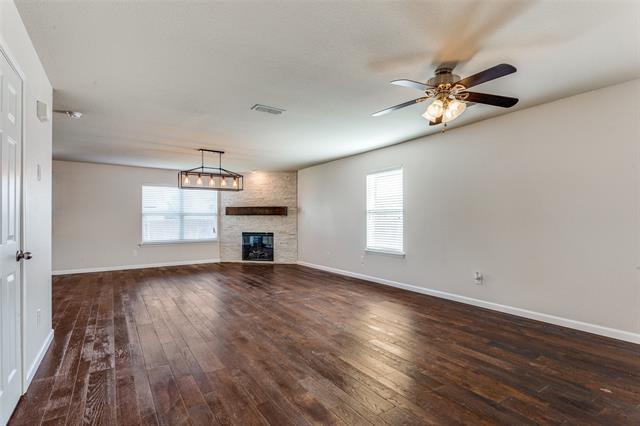 Foto del edificio - 5424 Threshing Dr