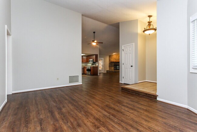 Foto del edificio - 9119 Lansburgh Ct