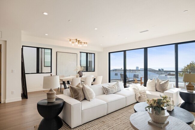 Foto del edificio - **FULLY FURNISHED** BRAND NEW CONSTRUCTION, MODERN SAND SECTION HOME W/ AMAZING OCEAN VIEWS, 2 LA...