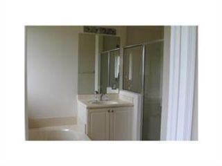 Building Photo - 4287 Coventry Pointe Way