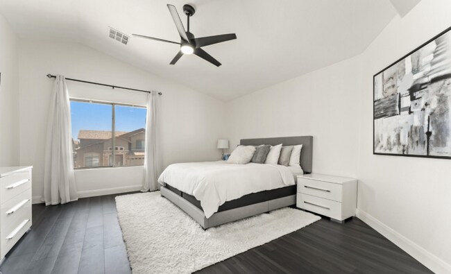 Foto del edificio - 8540 W Purdue Ave
