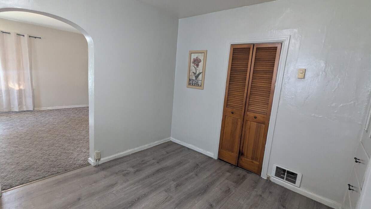 Foto principal - 1343 Scott Pl