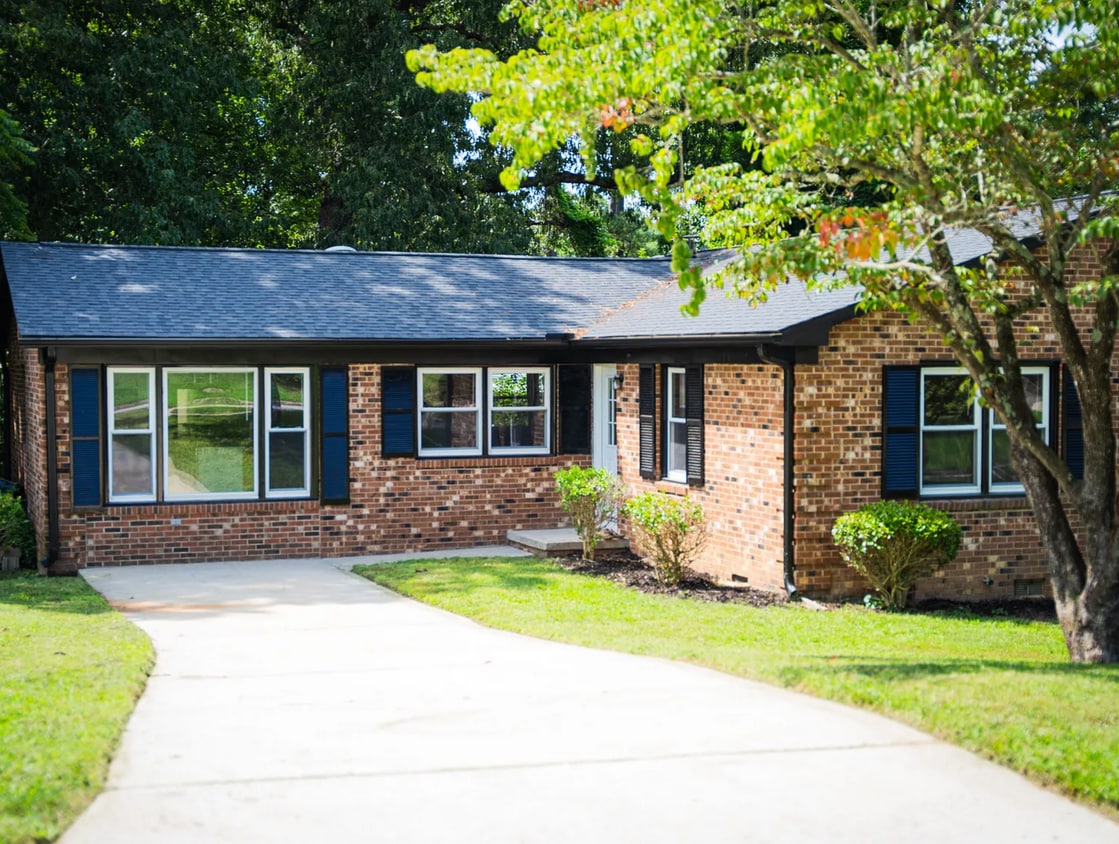 Primary Photo - 914 Edison Rd