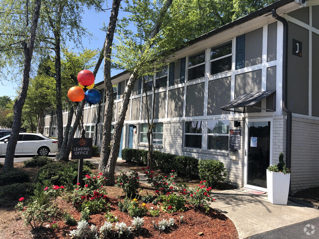 Building Photo - Bloom at Jonesboro