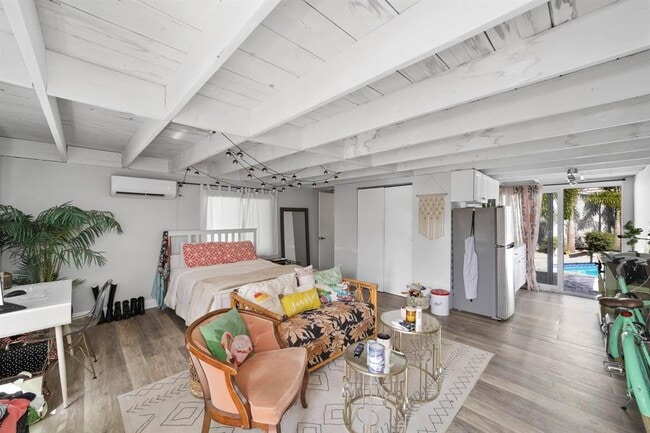 Foto del edificio - 1972 NE 35th St