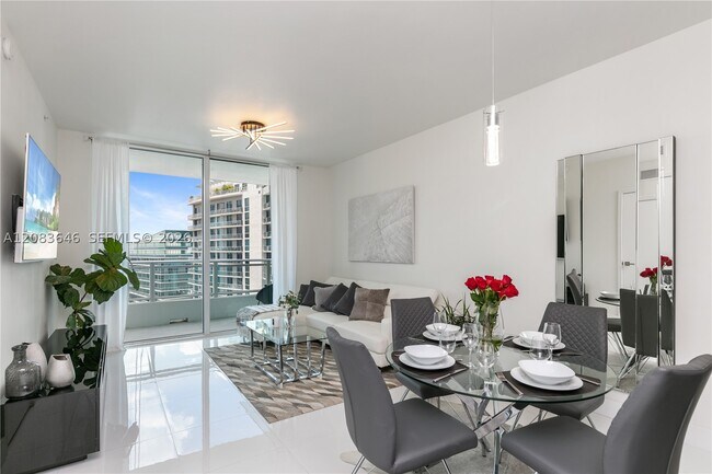 Building Photo - 1080 Brickell Ave