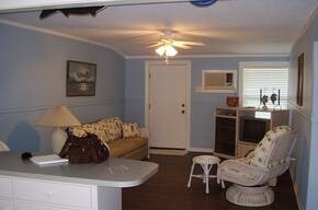 Unit 2 Living Room - 1401 Water St