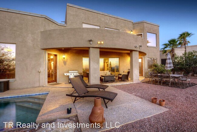 Foto del edificio - 4 br, 3.5 bath House - 4484 E. River Oak