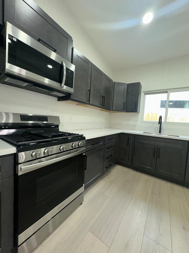 Foto del edificio - 6288 Broadmoor Dr