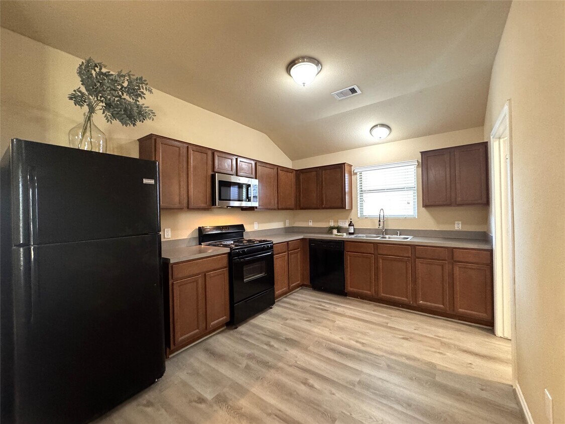 Building Photo - 822 Katydid Ct