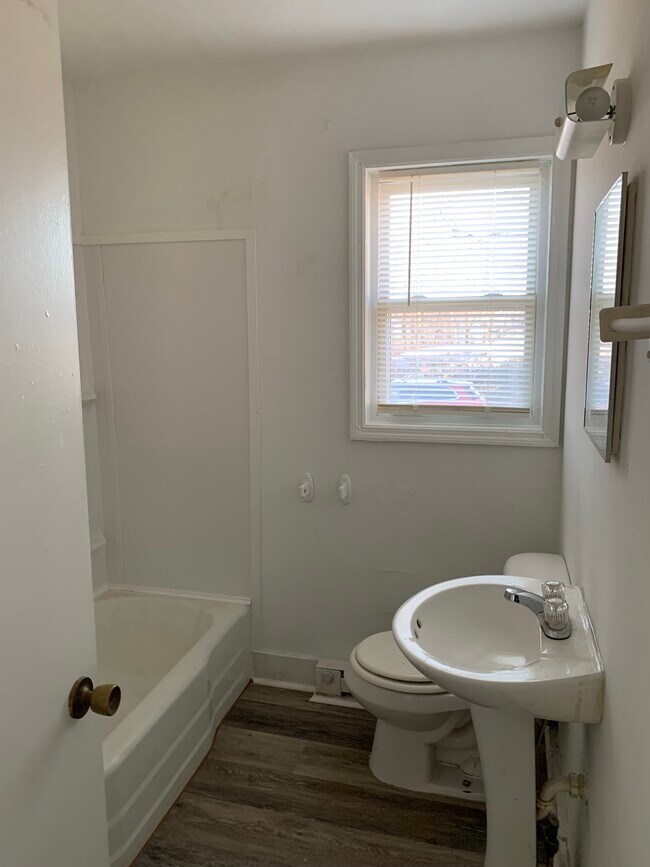 2122 Haven Cir Unit A, Lenoir, NC 28645 Apartments in Lenoir, NC