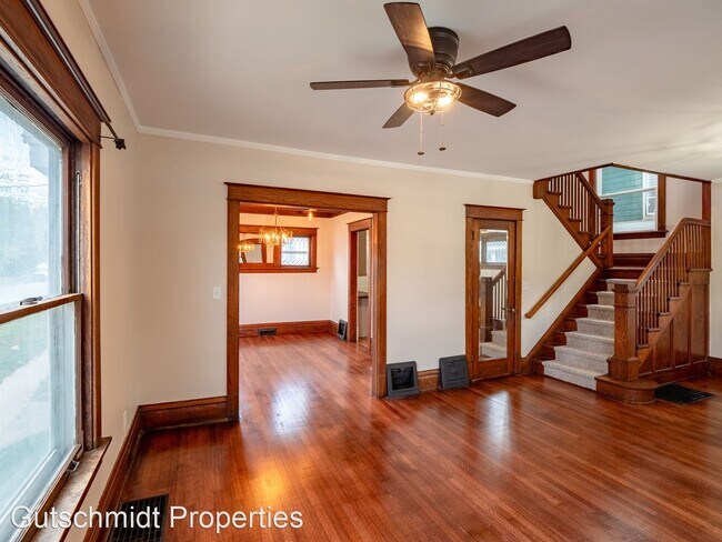 Building Photo - 3 br, 2 bath House - 1800 6th Ave SE