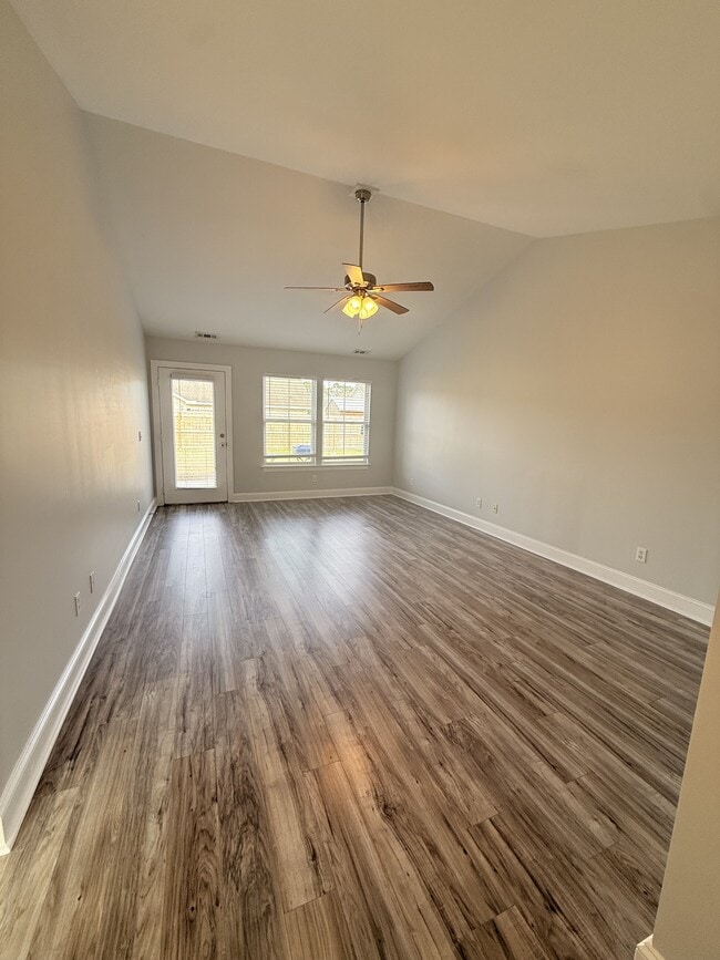 Building Photo - 34 Wintergreen Dr