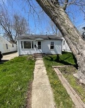 Building Photo - 1017 N Taylor Ave