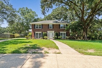 Building Photo - 1904 Hickory Knot Ct