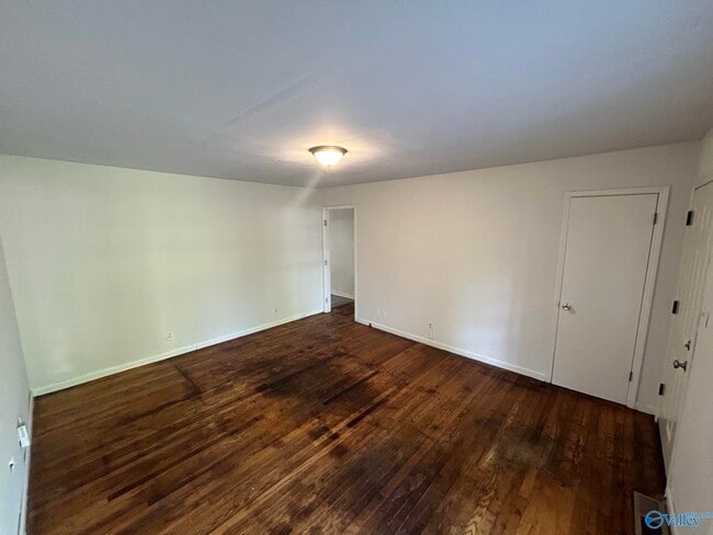 Foto del edificio - 603 Hal St NW