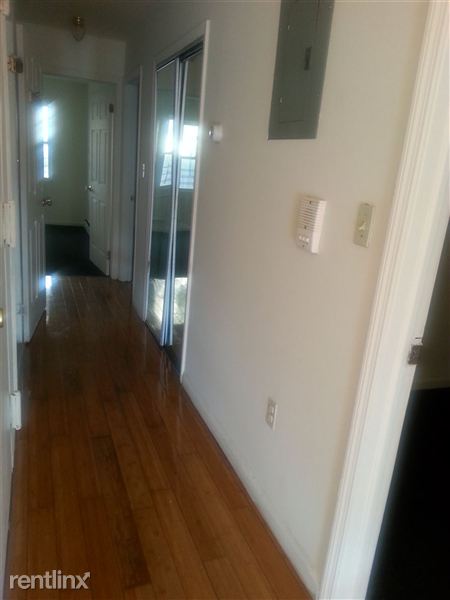 Building Photo - 3008 Brookhaven Ave