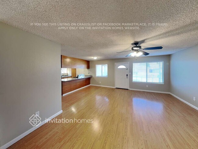 Foto del edificio - 4860 Teakwood Dr