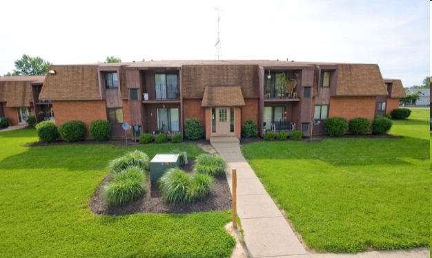 Building Photo - Hyde Park West Apartments