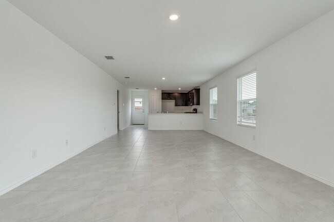 Building Photo - 7709 Lindheimer Ln