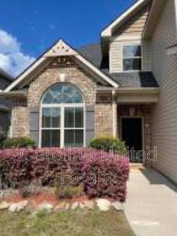 Building Photo - 220 Kickham Ln