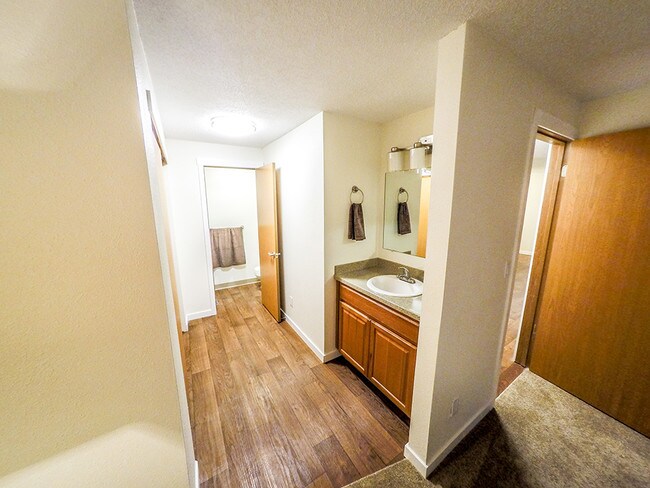 Foto del edificio - ReNew Forest Creek