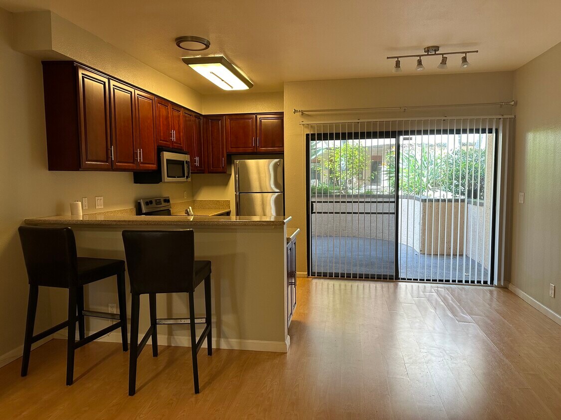 Foto principal - 941 W Carson St