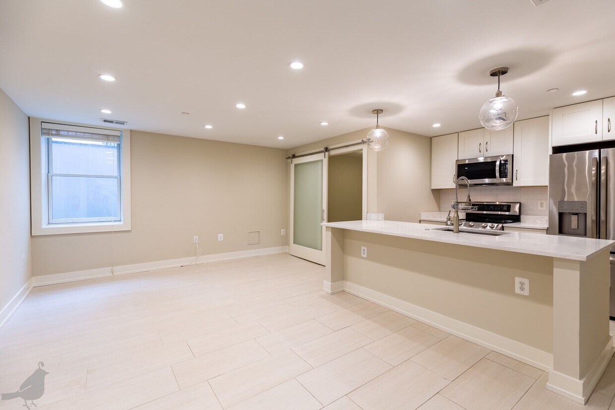 Foto principal - 505 13th St SE