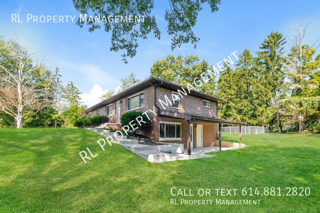 Building Photo - Beautiful 4 bedroom 2 bathroom home in cen...