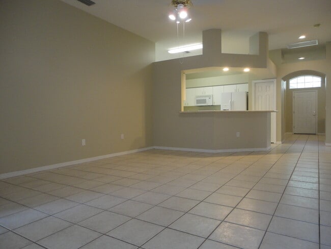 Building Photo - 1452 Baythorn Dr