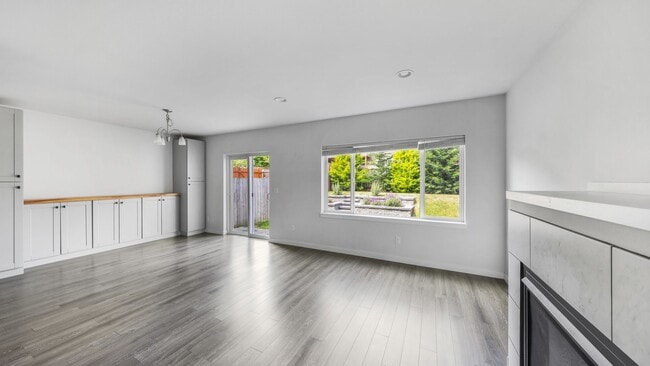 Building Photo - 3 Bed 2.5 Bath - Townhome - Ft Nugent Park...