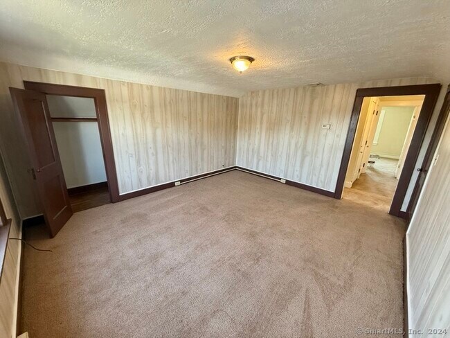 Foto del edificio - 26.5 Bridgeport Ave