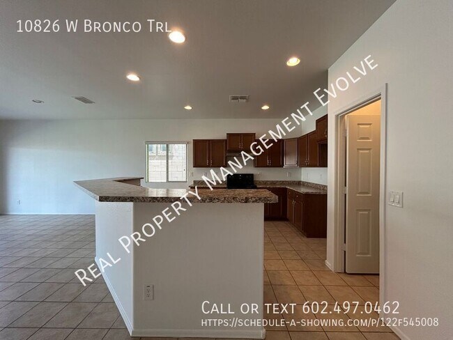 Foto del edificio - 10826 W Bronco Trail